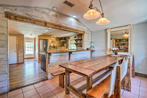 Seguin House | Guadalupe Riverfront Lodge w/Boat Slip & Dock