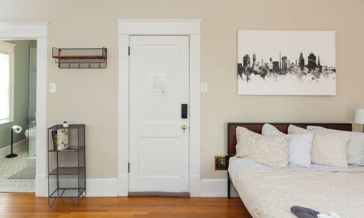 Durham Apartment | Guest Favorite Studio | Walk to Duke & DT