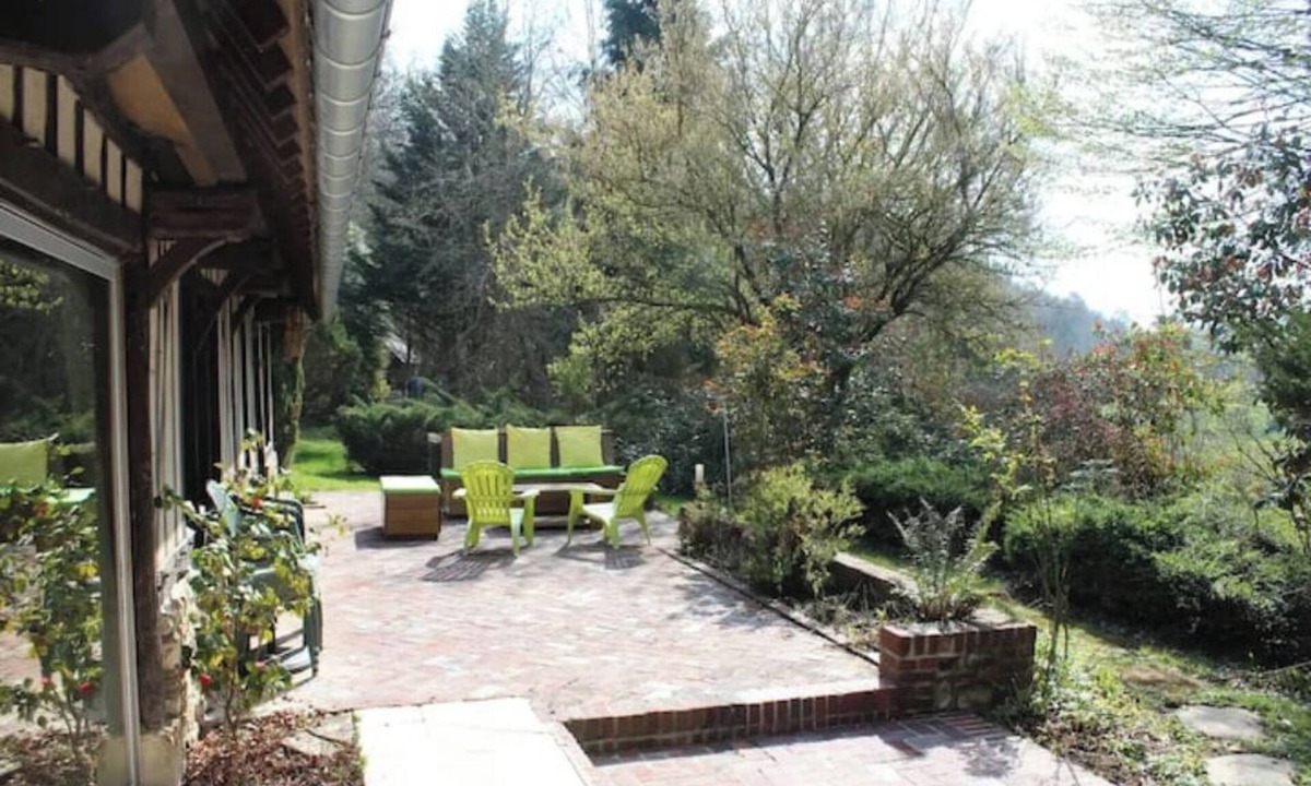 Livet-sur-Authou House | Guest house - La Normande