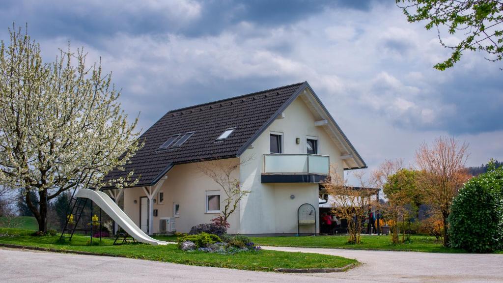 Bodesce House | Guest house TOMAN
