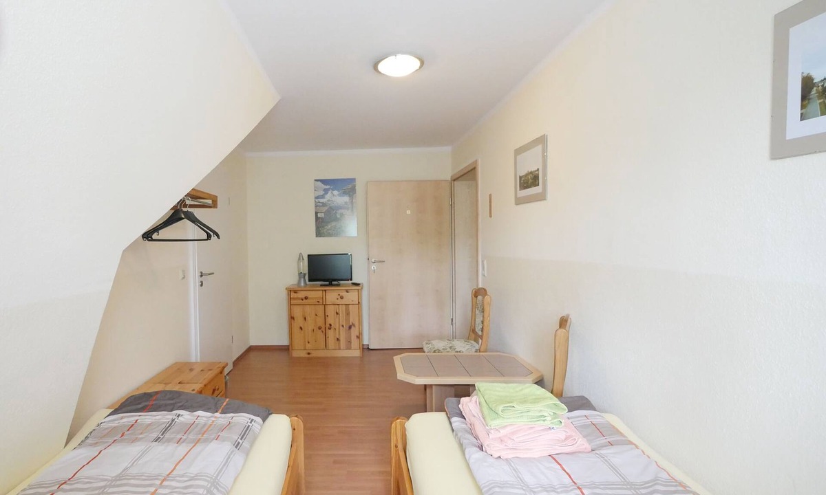 Melchow Apartment | Guest room 3 with shared kitchen for 2 persons