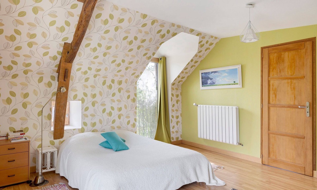 Durtal Bed & Breakfast | Guest Room 'Cocon' with Shared Garden and Wi-Fi