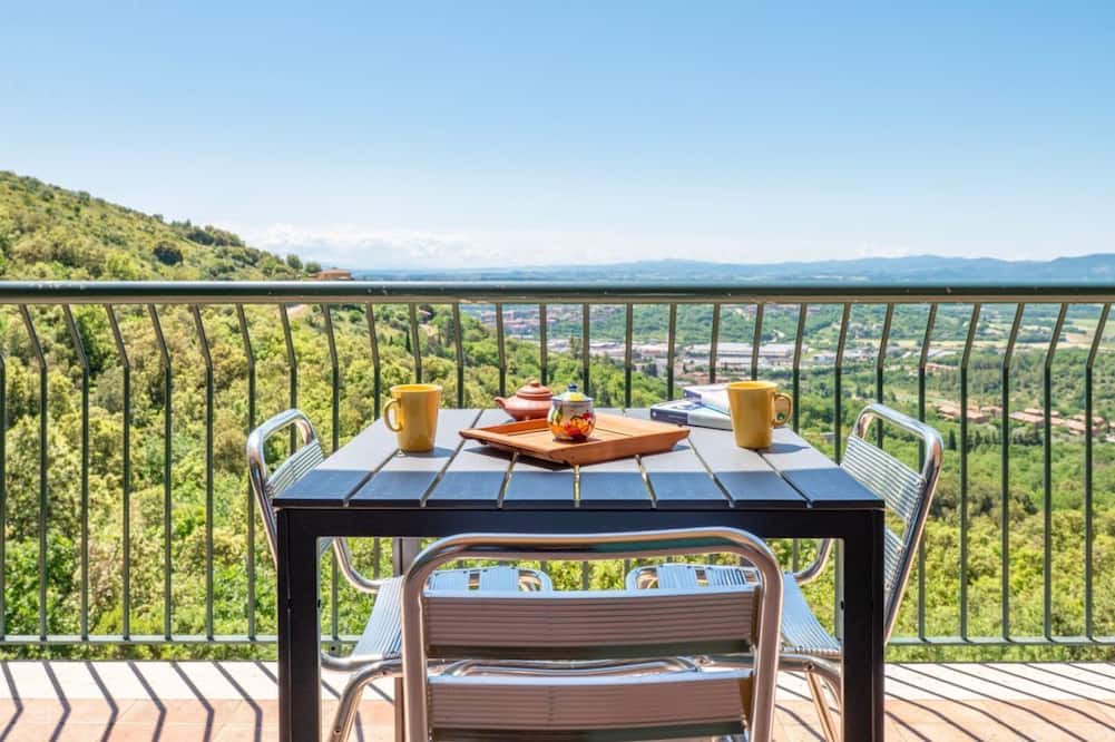 Corciano Apartment | GuestHost - Bright Apartment with View Corciano