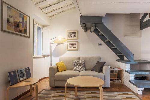 Rione V Ponte Apartment | GuestHost - Charming Loft Navona