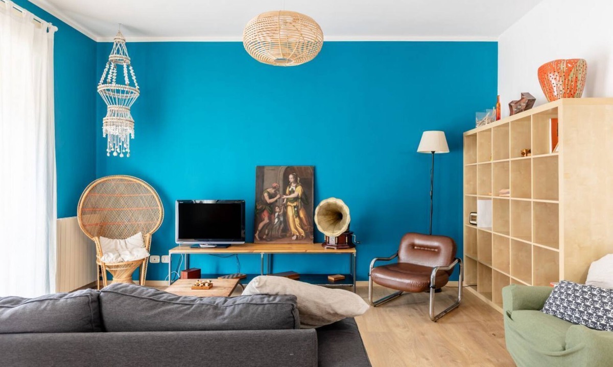 Perugia Apartment | GuestHost - Colorful apartment with balcony, able to comfortably accommodate 4 people thanks to two double bedrooms and all the comforts for a pleasant stay. The accommodation boasts two panoramic views of the Umbrian hills and is located in a quiet resi