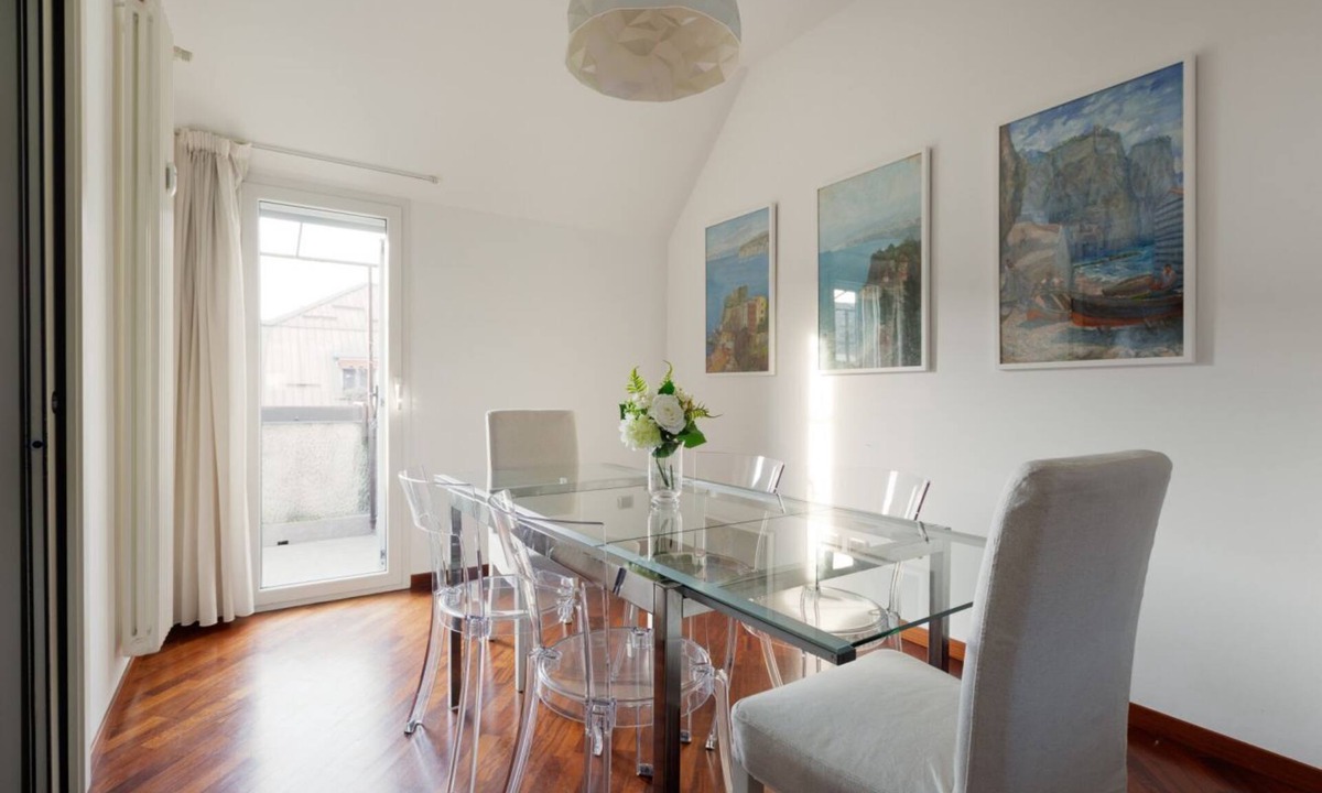 Maggiolina Apartment | GuestHost - Comfortable apartment located on the third floor of a building with a lift (NOT suitable for disabled people). There are steps at the entranceIn 100m2 of space, it comfortably accommodates 4 people with two double bedrooms.The property is loc