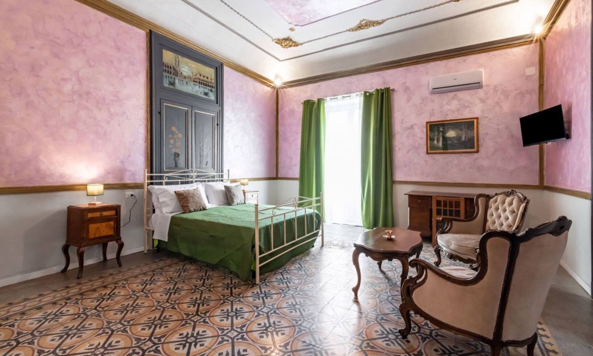 Kalsa Apartment | GuestHost - La Dimora dei Mille - Roomy Apartment with Terrace