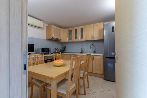 Comacchio Apartment | GuestHost - Ponte della Pitagora Apartment