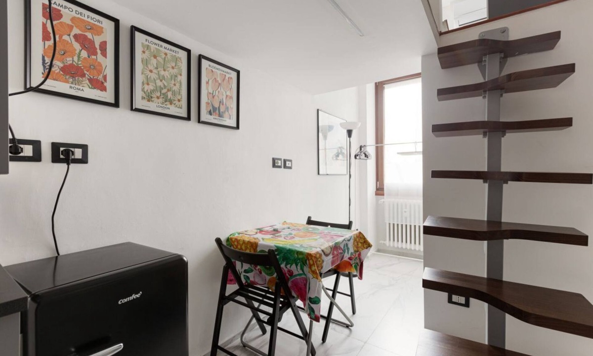 Calvairate Apartment | GuestHost - Studio Apartment with WIFI & AC- Milan Calvairate