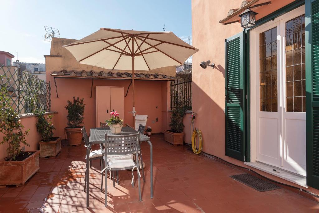 Trastevere Apartment | GuestHost - Trastevere Luxury Apartment with Terrace