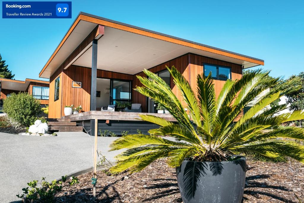 Waiheke Island Apartment | Guesthouse On Queens
