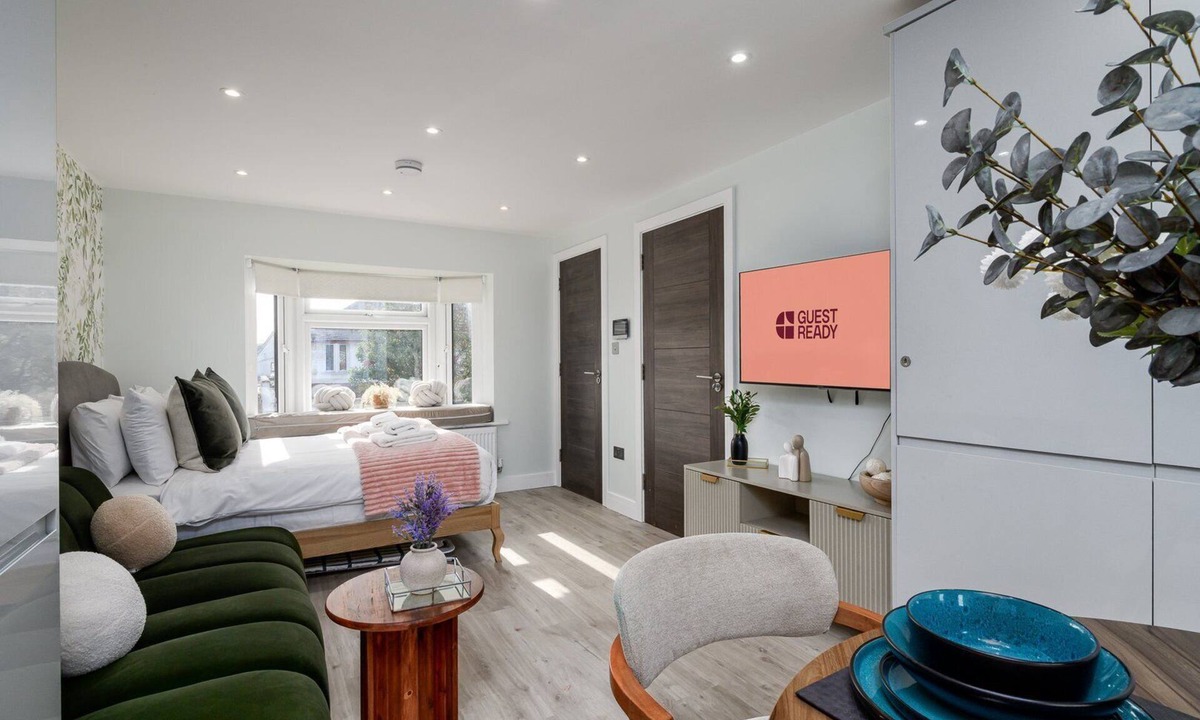 Alperton Apartment | GuestReady - Chic studio near Wembley Stadium
