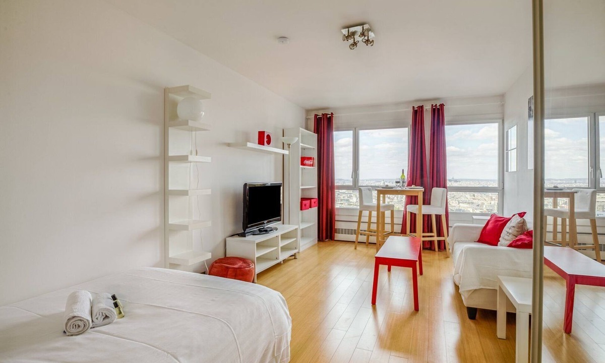 Butte-aux-Cailles Apartment | GuestReady - High Rise Studio with City View