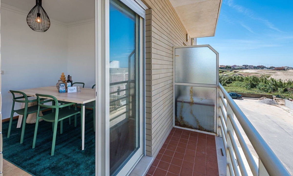 Leixões Apartment | GuestReady - Labruge Shell