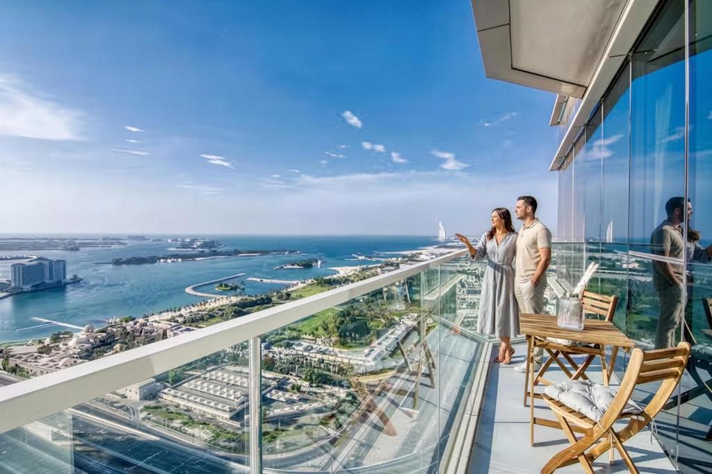 Dubai Media City Apartment | GuestReady - Modern 3BR Apt l Palm Jumeirah View