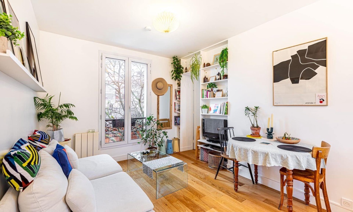 Charonne Apartment | GuestReady - White Bliss in the 20th