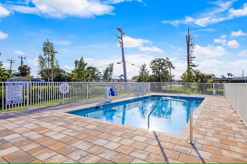 Yacht Club House | Gulf Access with Boat Slip, Heated Saltwater Pool, Dog-Friendly - Bacino Vista #204 - Roelens