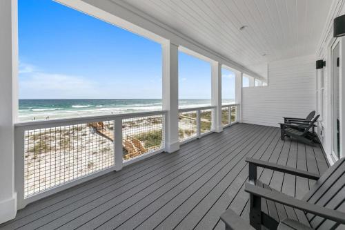 Fort Walton Beach House | Gulf Front 8 BR 6 BA Private Pool & spa Pickleball Fun