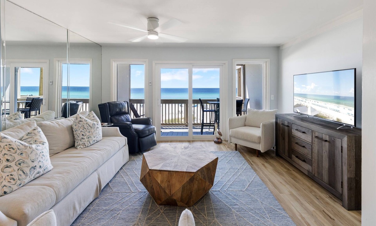 Sunnyside House | Gulf-Front Escape | Sleeps 8 | West End PCB | Gulf-Front Pool