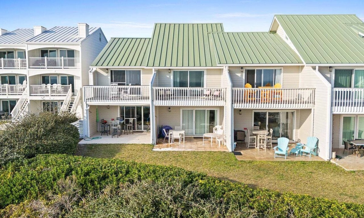 Seacrest Condo | Gulf-Front Seacrest Beach Condo w/Private Access