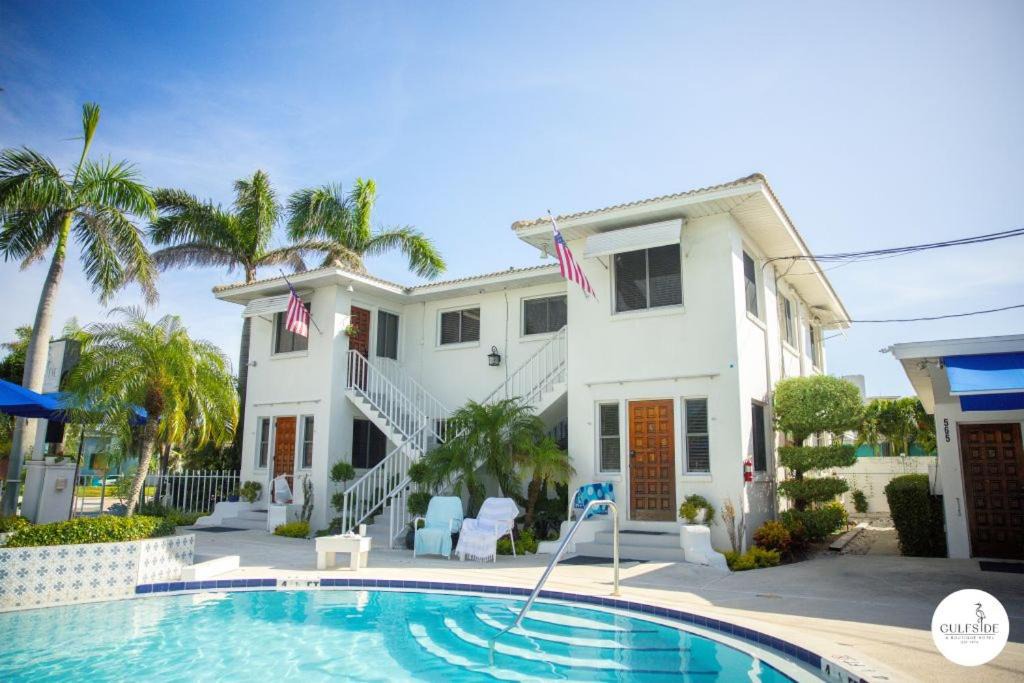 St. Pete Beach Apartment | Gulfside Resort Unit 4