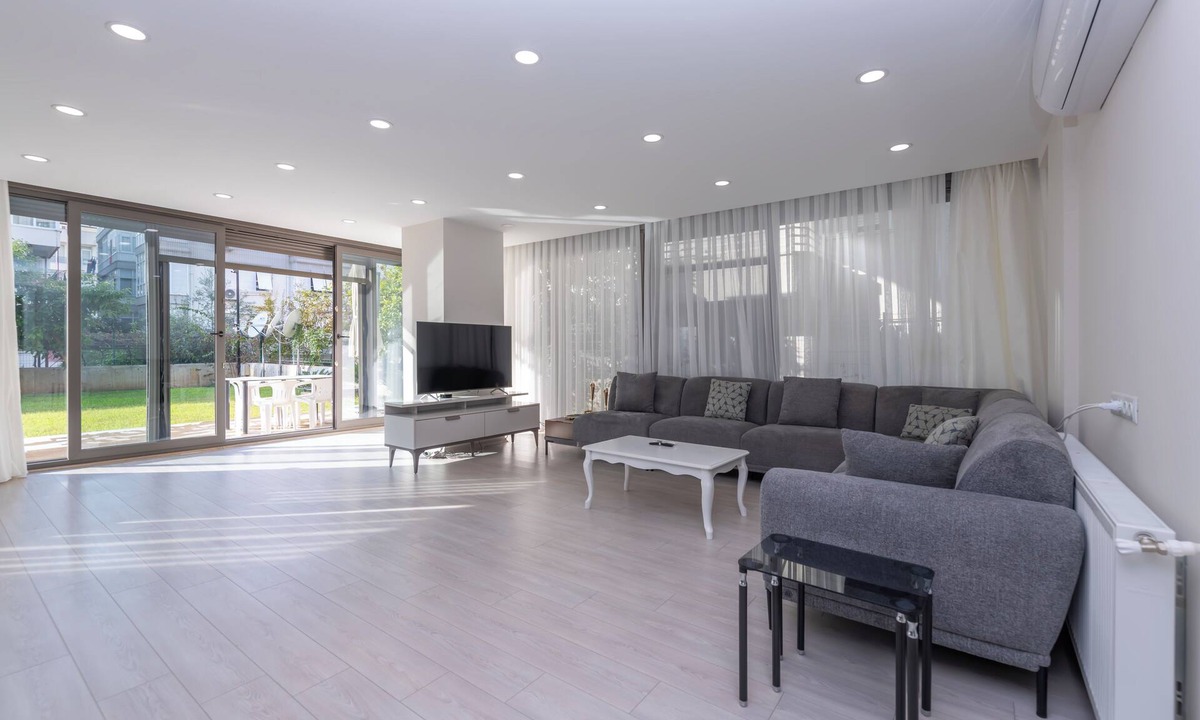 Antalya City Centre Hotel | Gurcuoglu Homes
