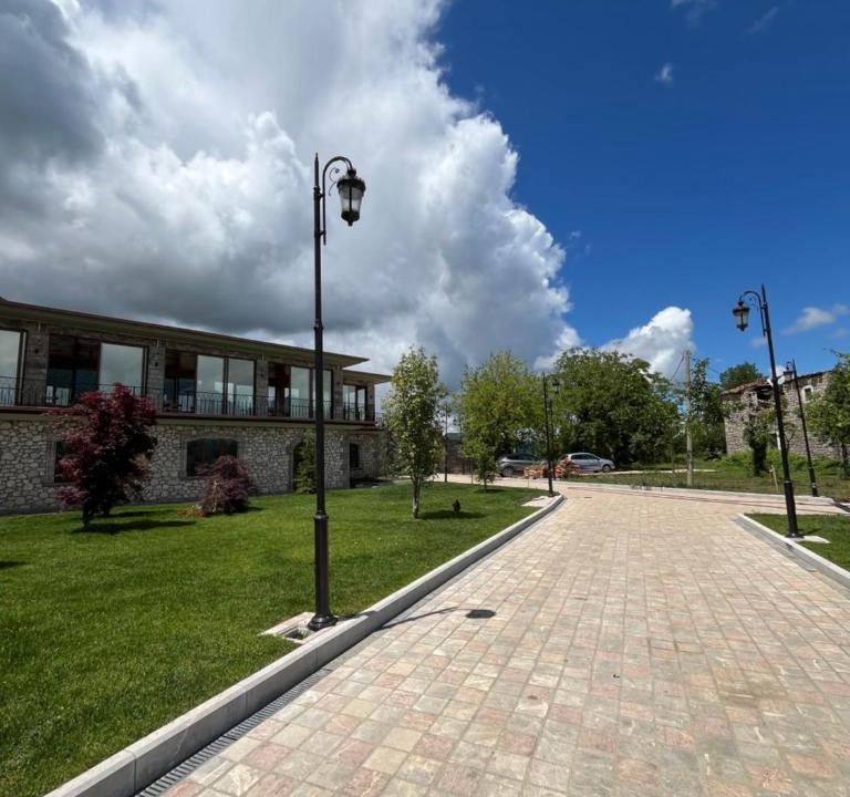 Sakës Hotel | Gurra resort