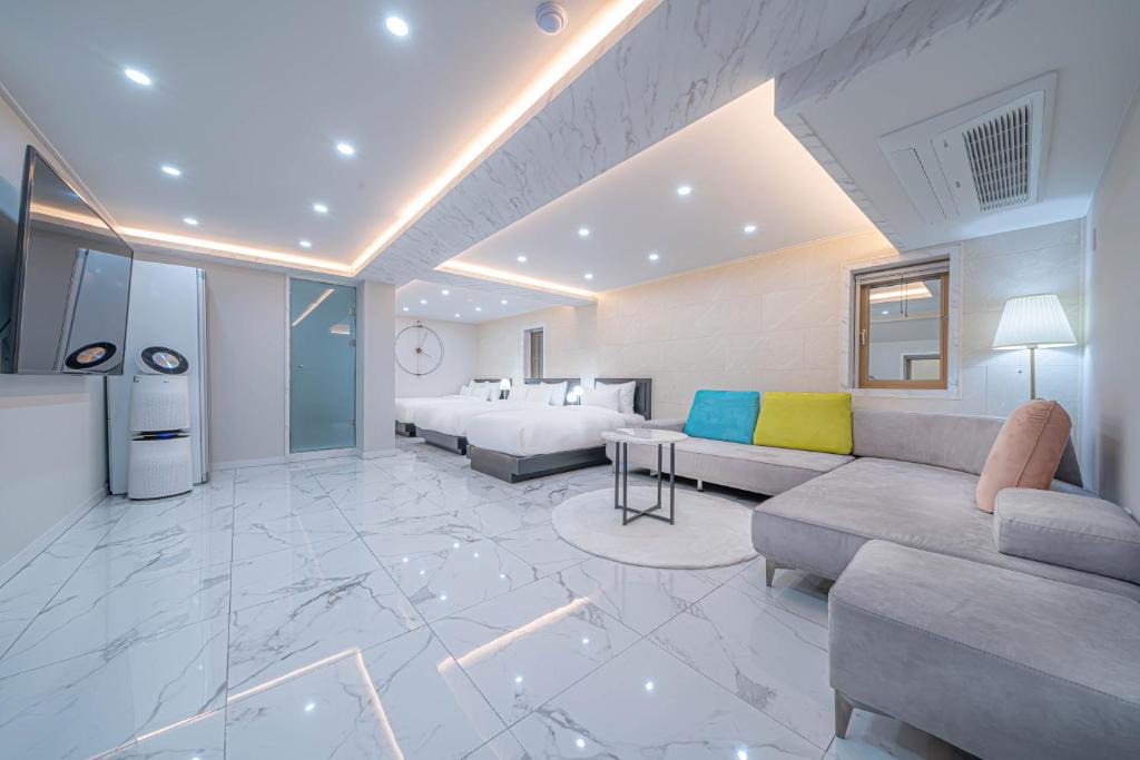 Millak-tong Hotel | Gwangan Stay Hotel