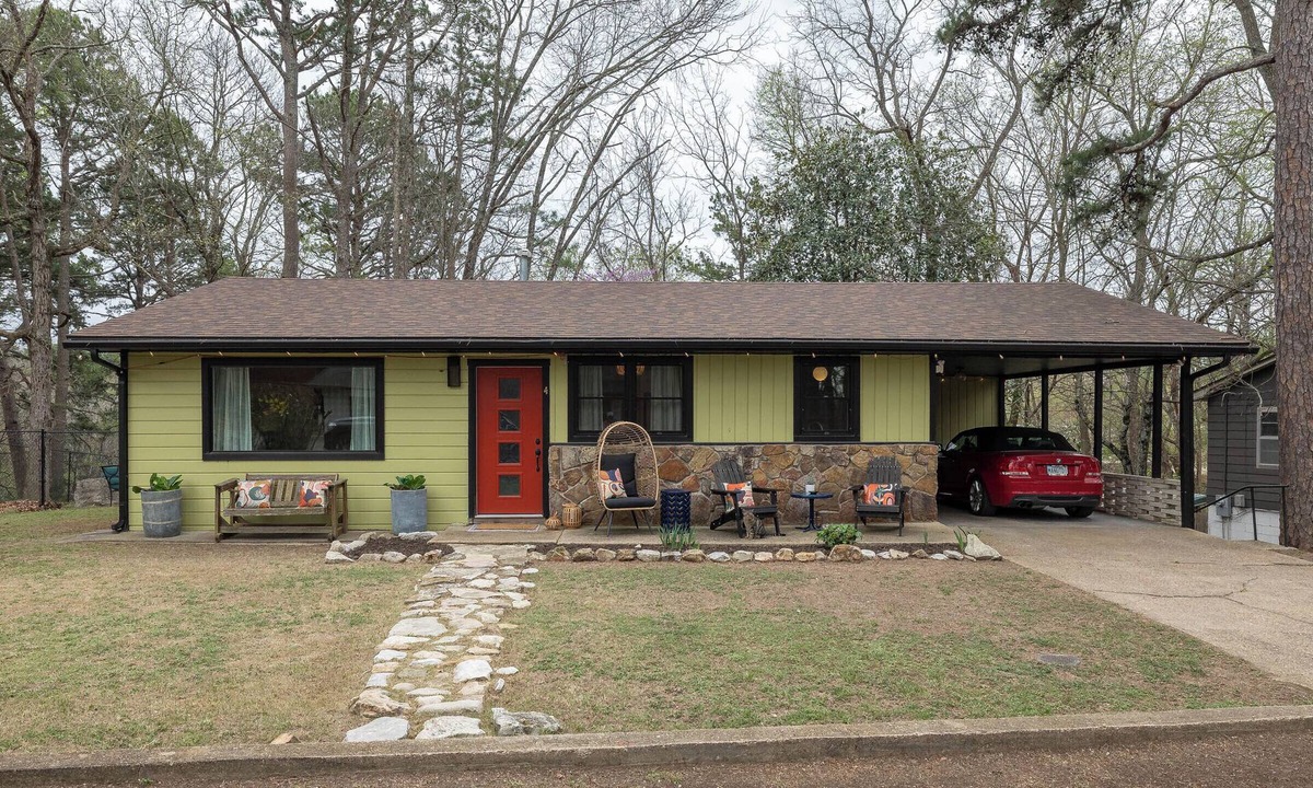 Eureka Springs House | Gypsy Haven: Retro Charm - Heart of the Upper Loop