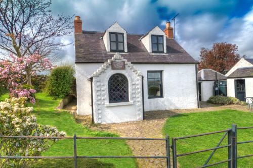 Kirk Yetholm House | Gypsy Palace
