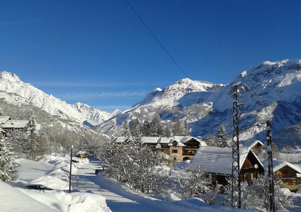 Puy-Saint-Vincent Hotel | Hôtel Aigliere