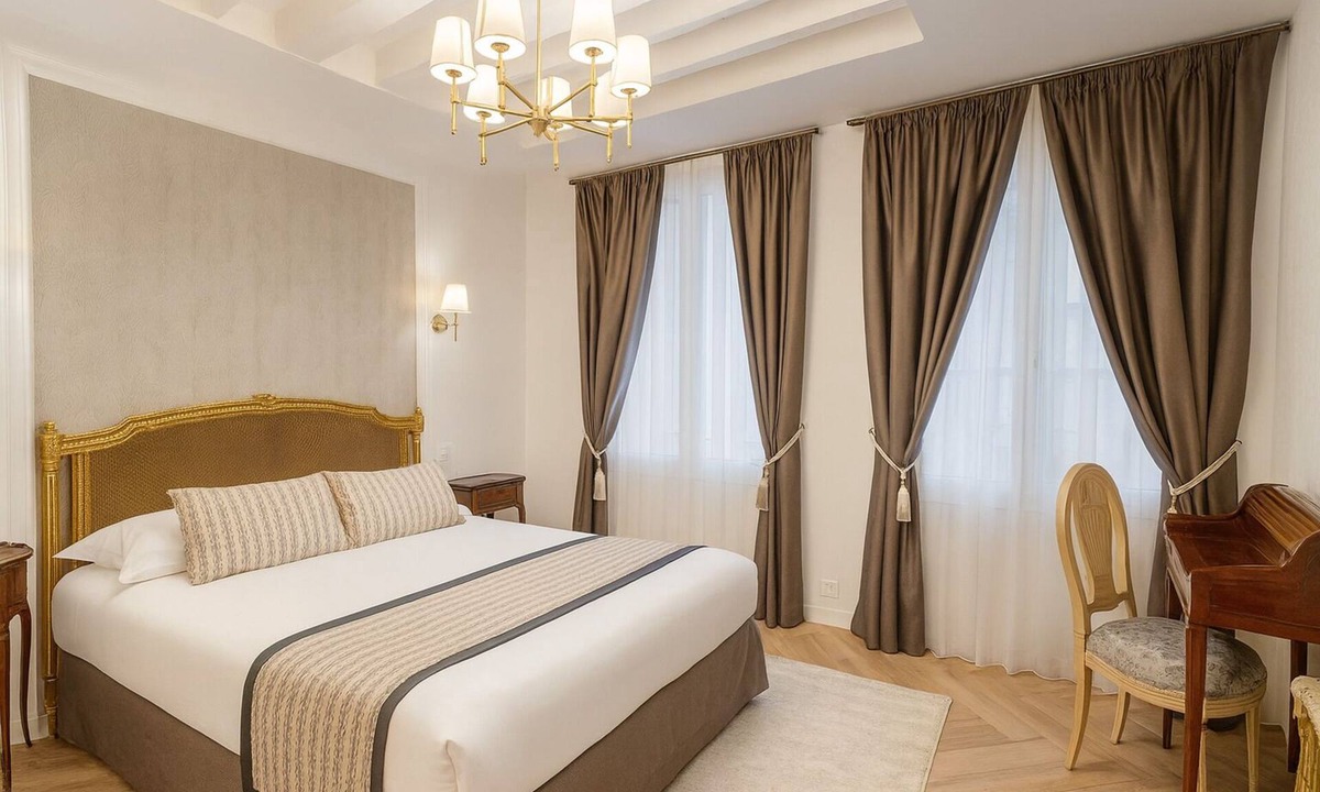 Quartier Vieux Marche-Cathedrale Hotel | Hôtel Dandy
