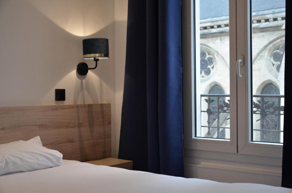 Amerique Hotel | Hôtel De La Perdrix Rouge