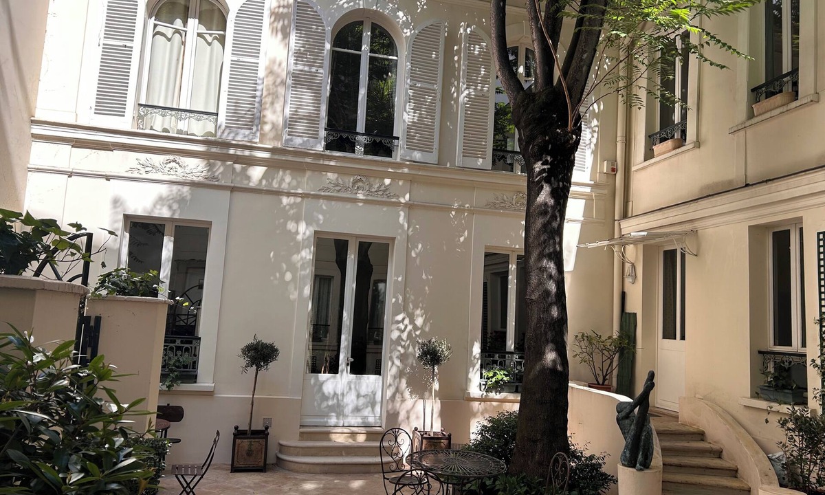 Montparnasse Hotel | Hôtel des Bains
