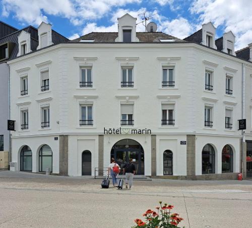 Laval Hotel | Hôtel et Apparts Marin