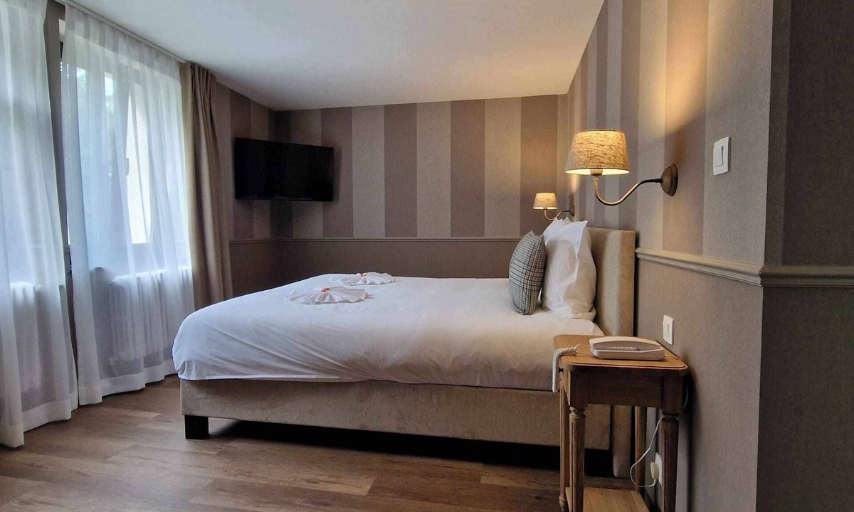 Lorcy Hotel | Hôtel Le Cor de Chasse