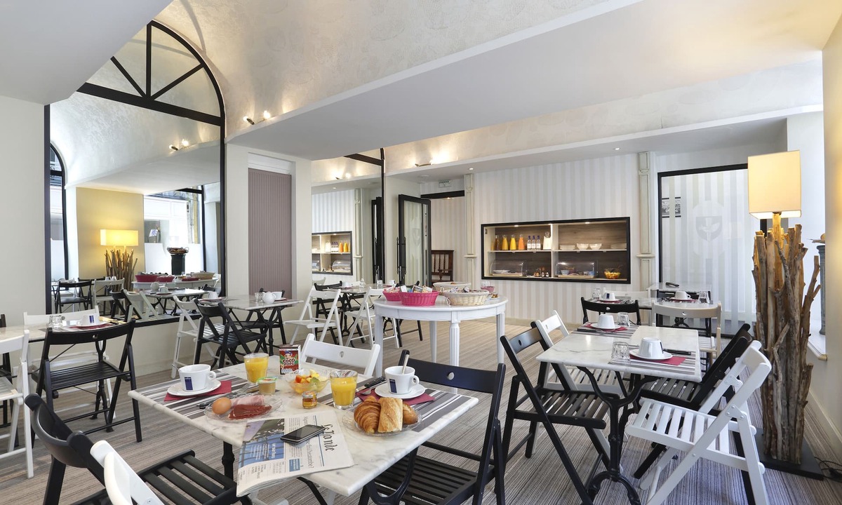 Centre Ville Hotel | Hôtel Le Roncevaux