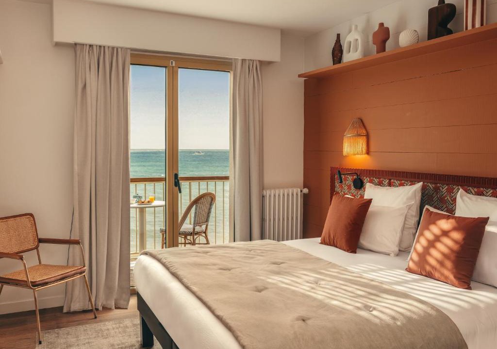 La Rochelle Hotel | Hôtel Les Brises
