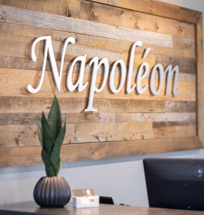 Communaute-Urbaine-de-l'Outaouais Hotel | Hôtel Napoléon