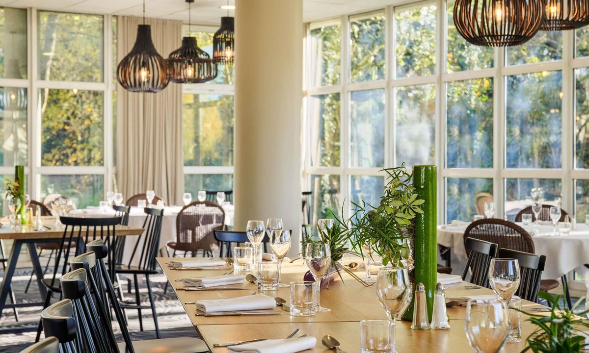 Saint-Pierre-du-Perray Hotel | Hôtel Novotel Senart Golf de Greenparc