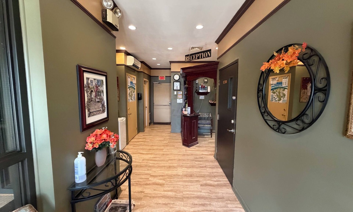 Laurier-Station Hotel | Hôtel Rayalco