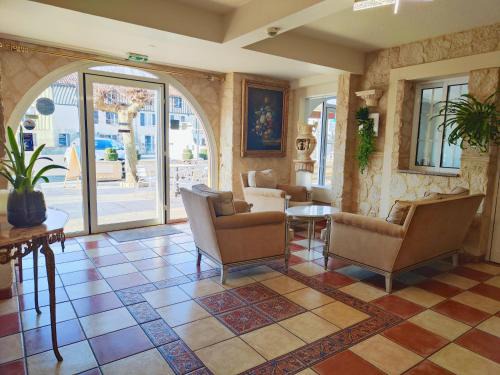 Nogaro Hotel | Hôtel-Restaurant le Commerce