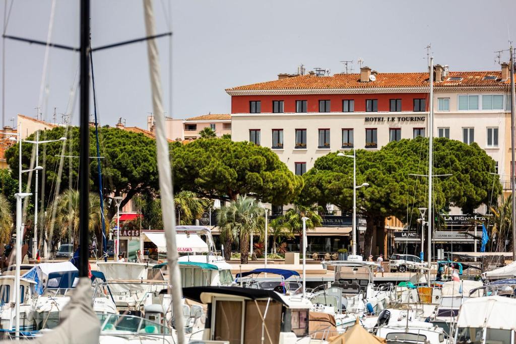 Saint-Raphael Hotel | Hôtel Restaurant le Touring