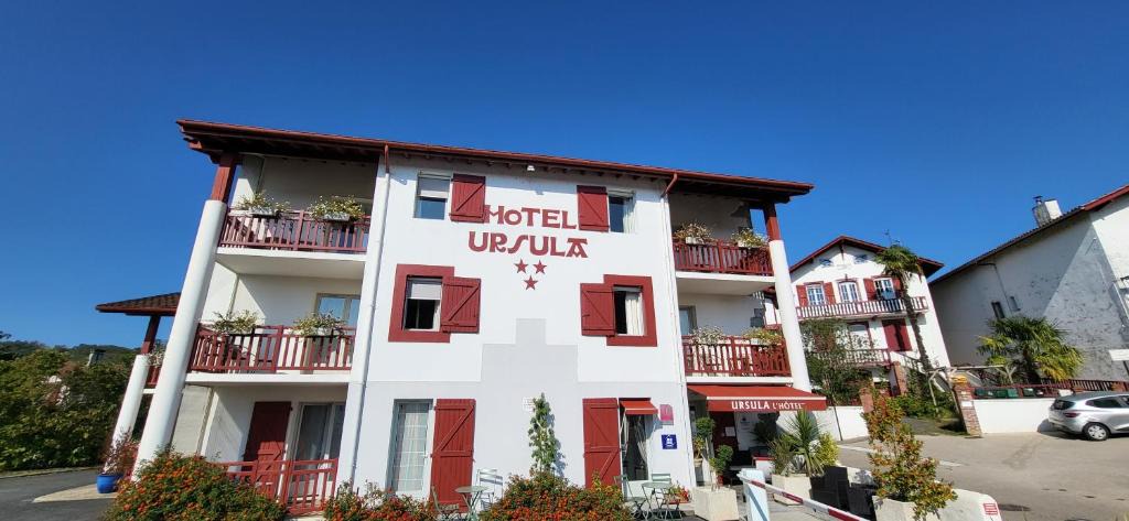 Cambo-les-Bains Hotel | Hôtel Ursula