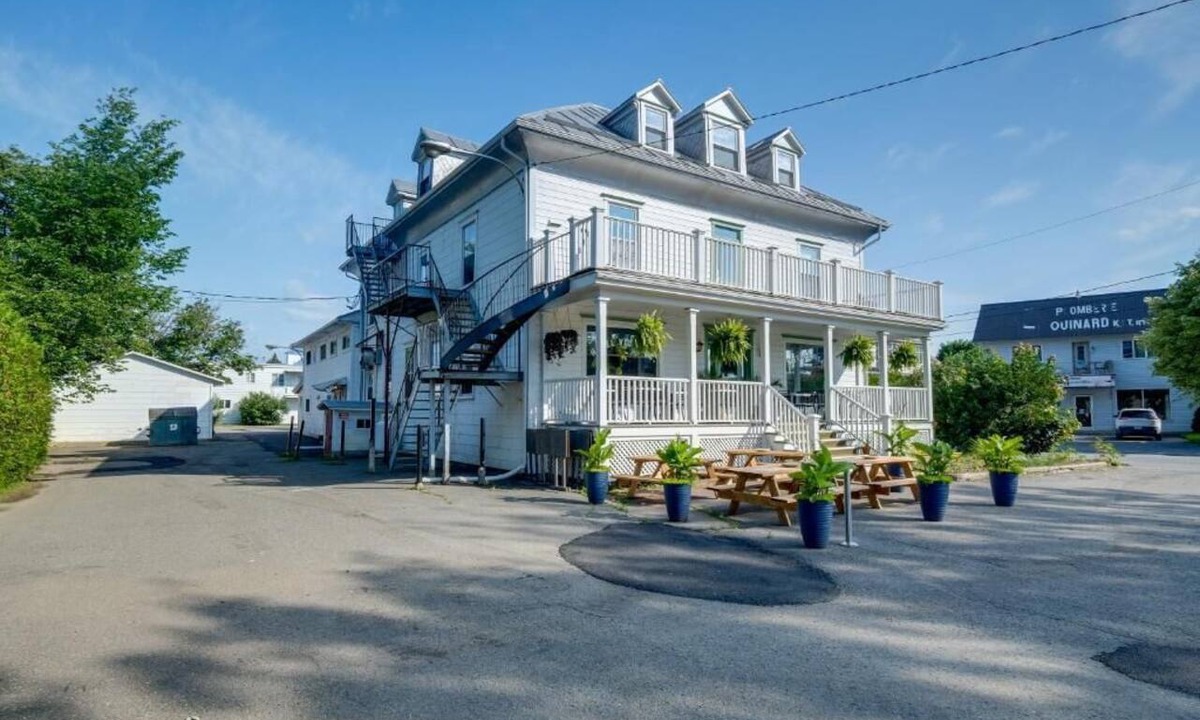 Saint-Pascal Hotel | Hôtel victoria
