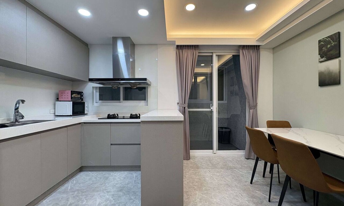 Xinyi Apartment | H&K 3/2 Cozy Taipei 101/World Trade Center MRT
