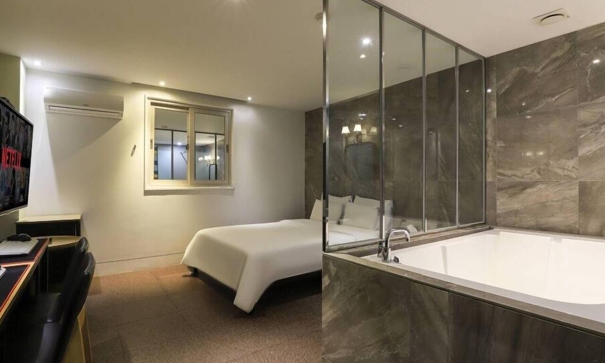 Samsan-dong Hotel | H2 Hotel