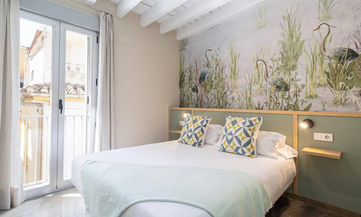 Central District Apartment | H2Granada Rooftop Terrace & Parking & Pet Friendl