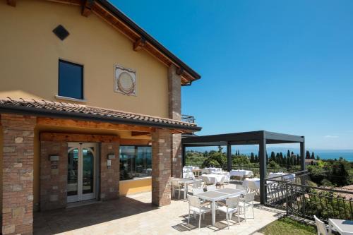Moniga del Garda Bed & Breakfast | H2O ROOMS