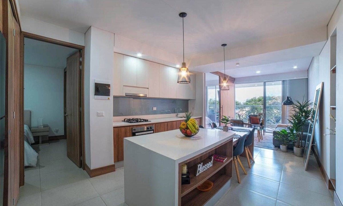 Granada Apartment | H307 - Beautiful 2-Bed | 2-Bath | Pool + Parking